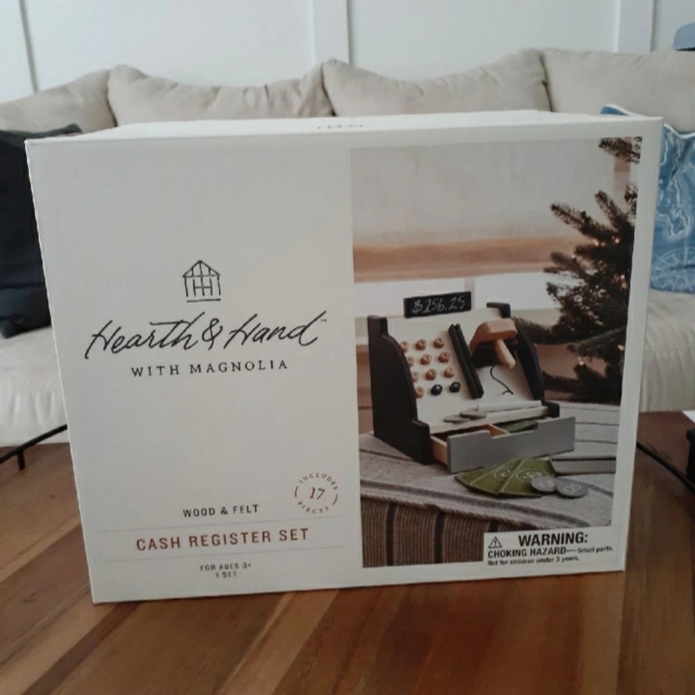 Nwt hearth and hand cash register